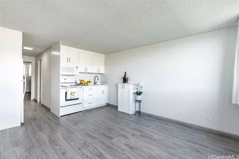 2211 Ala Wai Blvd #1604, Honolulu, HI 96815
