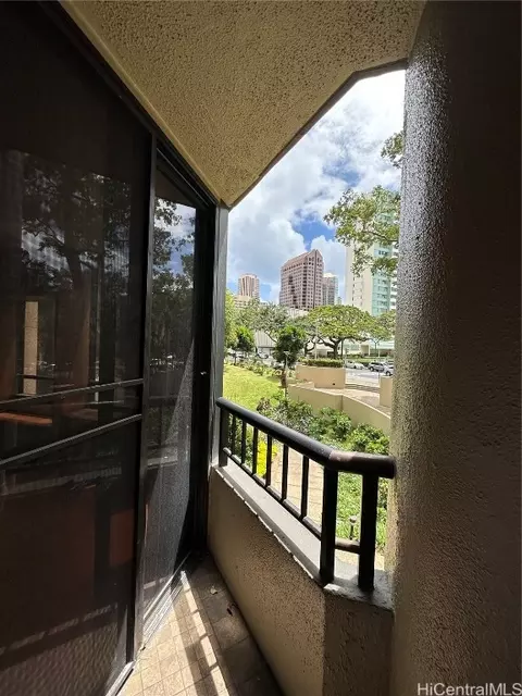 60 N Beretania St #210, Honolulu, HI 96817