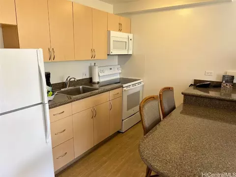 229 Paoakalani Ave #710, Honolulu, HI 96815