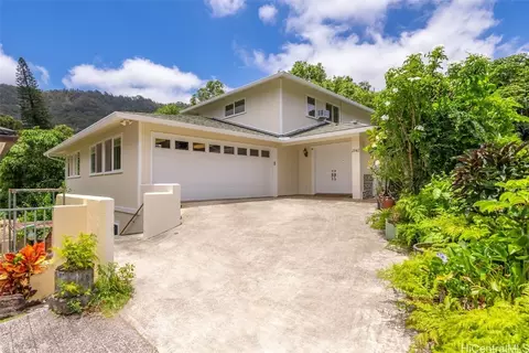2942 Pahoehoe Pl, Honolulu, HI 96817