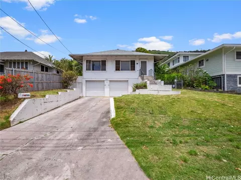 2420 Manoa Rd, Honolulu, HI 96822