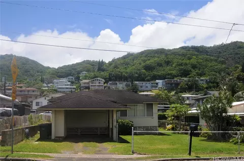 44-750 Kaneohe Bay Dr, Kaneohe, HI 96744