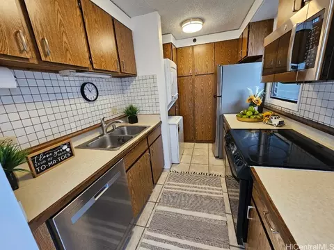 2100 Date St #1504, Honolulu, HI 96826