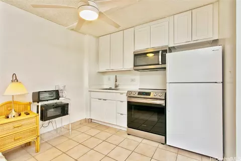 2345 Ala Wai Blvd #1213, Honolulu, HI 96815