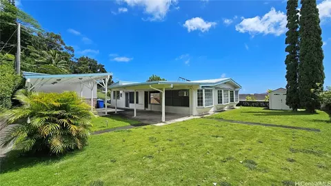45-682 Kulukeoe St, Kaneohe, HI 96744
