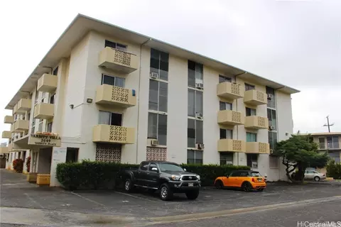 2649 Varsity Pl #103, Honolulu, HI 96826