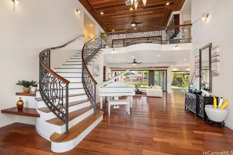 4761 Farmers Rd, Honolulu, HI 96816