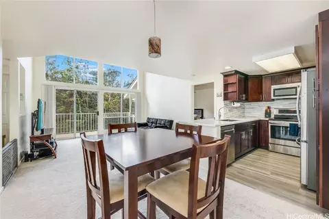 95-270 Waikalani Dr #E304, Mililani, HI 96789