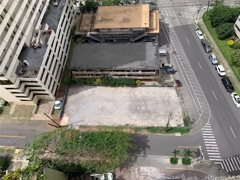 2533 Kaneloa Rd, Honolulu, HI 96815