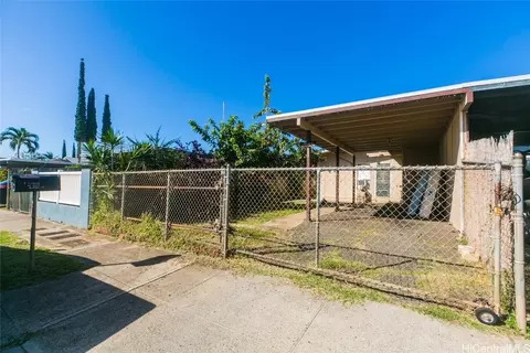 84-637 A Manuku St, Waianae, HI 96792