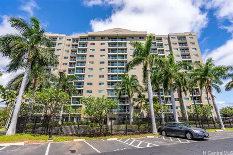 94-302 Paiwa St #109, Waipahu, HI 96797