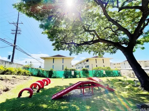 3215 Ala Ilima St #B612, Honolulu, HI 96818