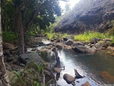 64-486 Kamehameha Hwy #10-E, Haleiwa, HI 96712