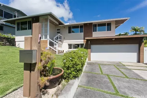 2055 Leiloke Dr, Honolulu, HI 96822