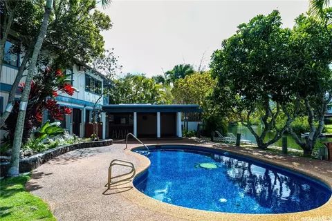 702 Iana St, Kailua, HI 96734