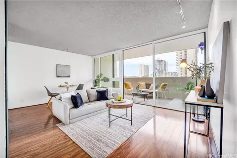 2092 Kuhio Ave #1503, Honolulu, HI 96815