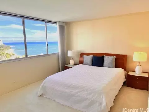 2500 Kalakaua Ave #1404, Honolulu, HI 96815