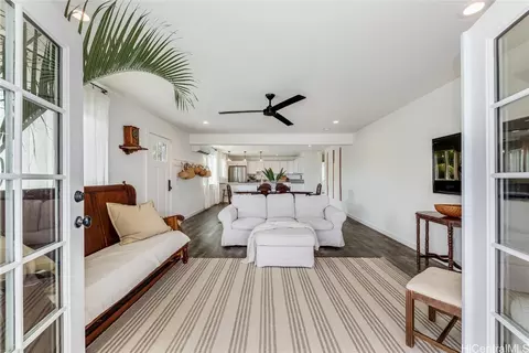 53-18 A Makao Rd #1, Hauula, HI 96717