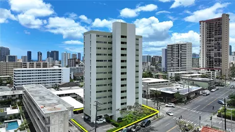 1309 Wilder Ave #701, Honolulu, HI 96822