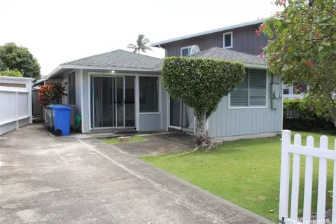 363 Kaha St #A, Kailua, HI 96734