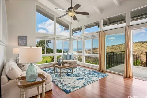 982 Kailiu Pl, Honolulu, HI 96825