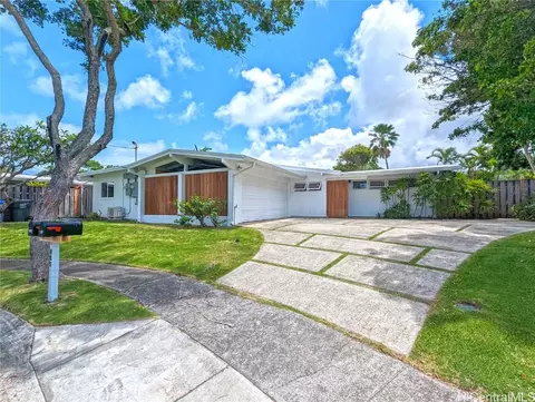 886 Akalei Pl, Kailua, HI 96734