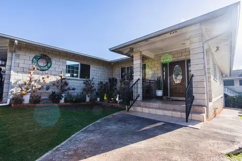 4374 Likini St, Honolulu, HI 96818