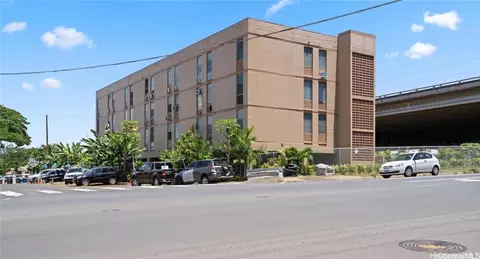 834 Lehua Ave #305, Pearl City, HI 96782