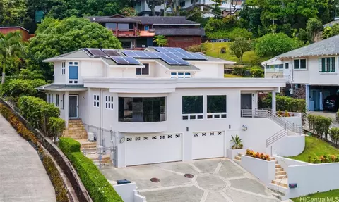 2150 Mott Smith Dr, Honolulu, HI 96822