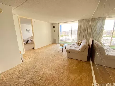 400 Hobron Ln #2010, Honolulu, HI 96815