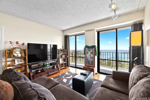 700 Richards St #1710, Honolulu, HI 96813