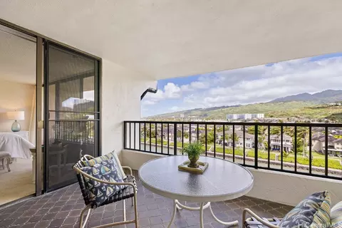 500 Lunalilo Home Rd #16B, Honolulu, HI 96825