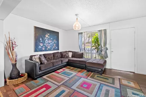 98-1428 A Koaheahe St #4, Pearl City, HI 96782