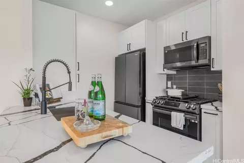 91-242 Hanapouli Cir #26J, Ewa Beach, HI 96706