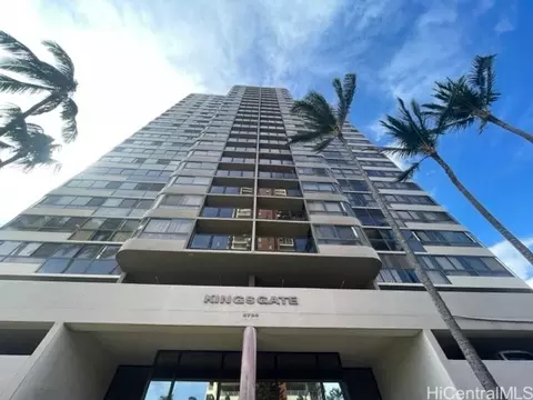 2724 Kahoaloha Ln #1106, Honolulu, HI 96826