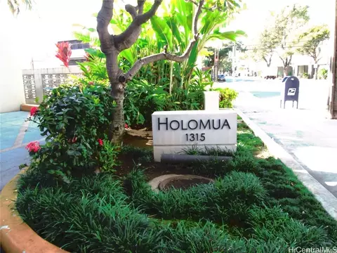 1315 Kalakaua Ave #1701, Honolulu, HI 96826