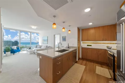 555 South St #4102, Honolulu, HI 96813