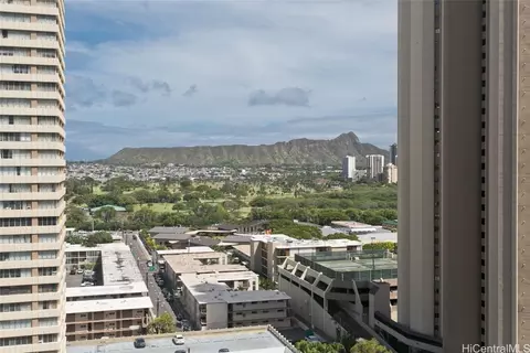 2499 Kapiolani Blvd #1703, Honolulu, HI 96826