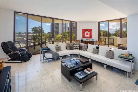 725 Kapiolani Blvd #617, Honolulu, HI 96813