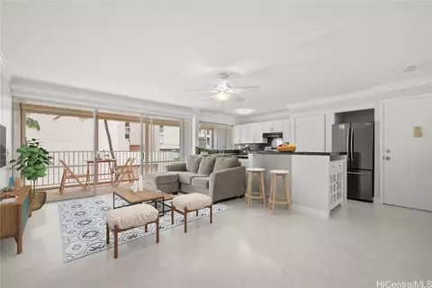 419 Keoniana St #504, Honolulu, HI 96815