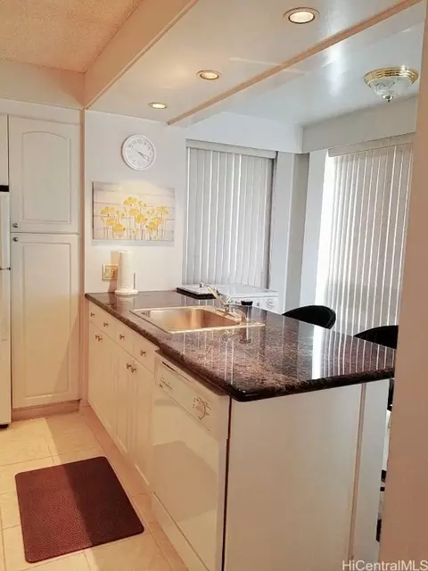 431 Nahua St #1104, Honolulu, HI 96815