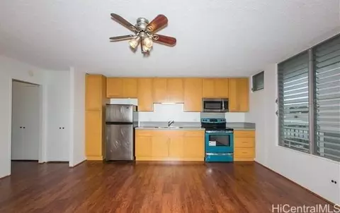 1714 Anapuni St #302, Honolulu, HI 96822
