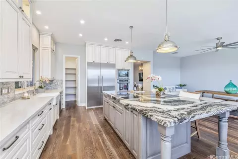 1065 Koko Kai Pl, Honolulu, HI 96825