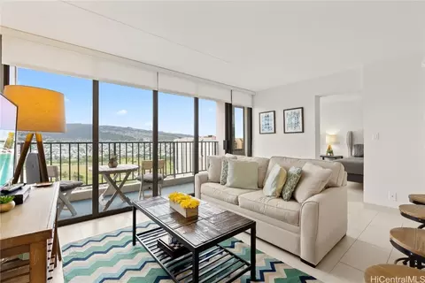 201 Ohua Ave # T2-2611, Honolulu, HI 96815