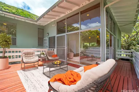 1500 Kalaniiki St #13, Honolulu, HI 96821
