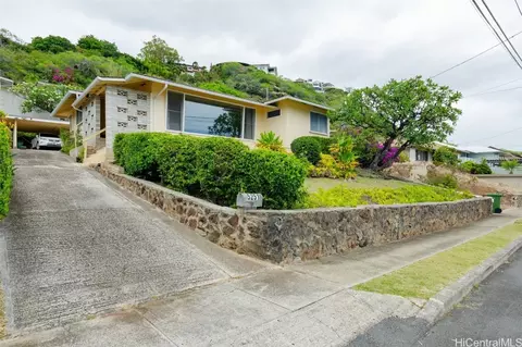 5251 Keikilani Cir, Honolulu, HI 96821