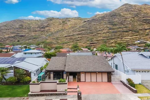 1366 Honokahua St, Honolulu, HI 96825