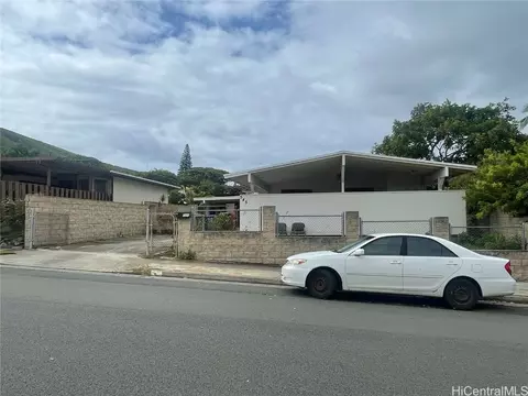 545 Kapaia St, Honolulu, HI 96825