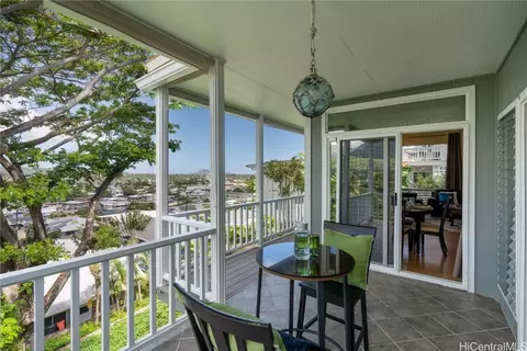 1326 Aupapaohe St, Kailua, HI 96734