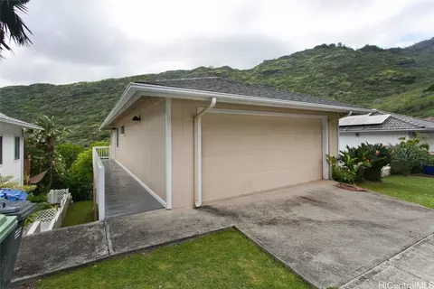 1339 Miloiki St, Honolulu, HI 96825